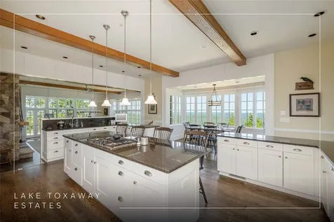 250 Meadow Ridge Drive Lake Toxaway NC 28747