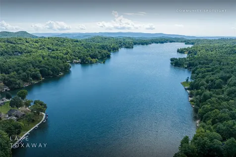 250 Meadow Ridge Drive Lake Toxaway NC 28747