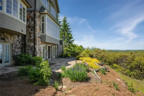 250 Meadow Ridge Drive Lake Toxaway NC 28747