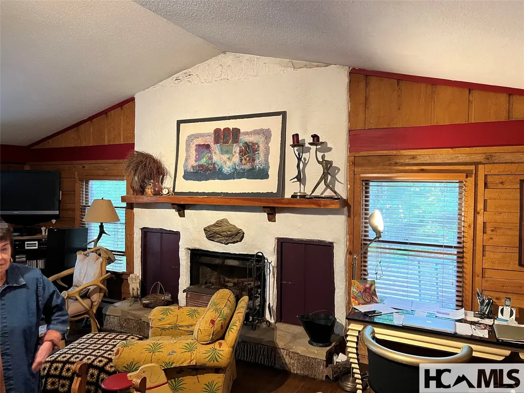 210 Tahala Trail Cullowhee NC 28723