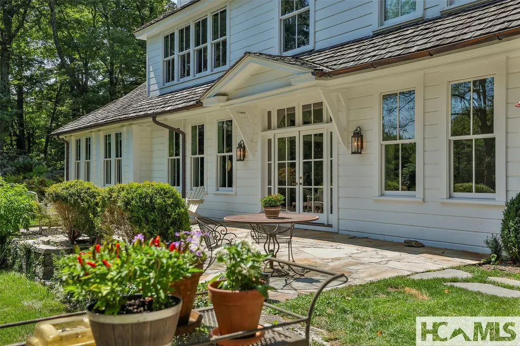 225 Bowery Road Highlands NC 28741