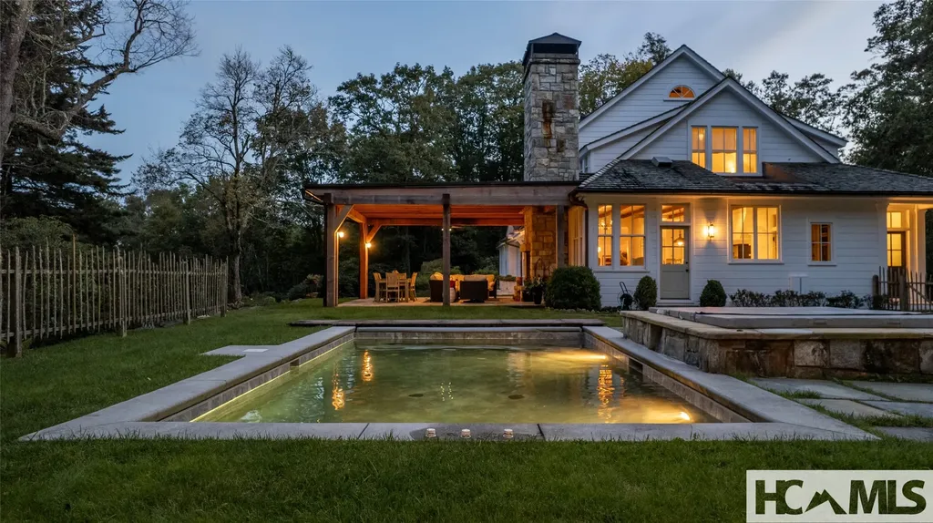 225 Bowery Road Highlands NC 28741