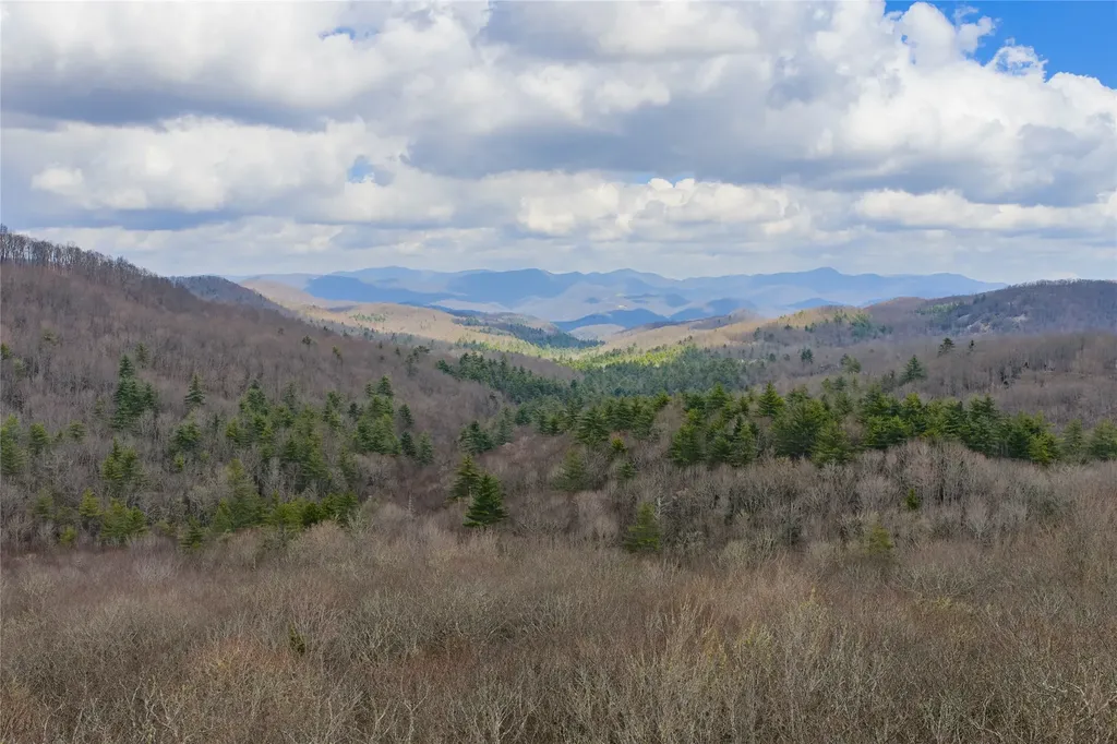 Lot 9 Trailhead Way Glenville NC 28736