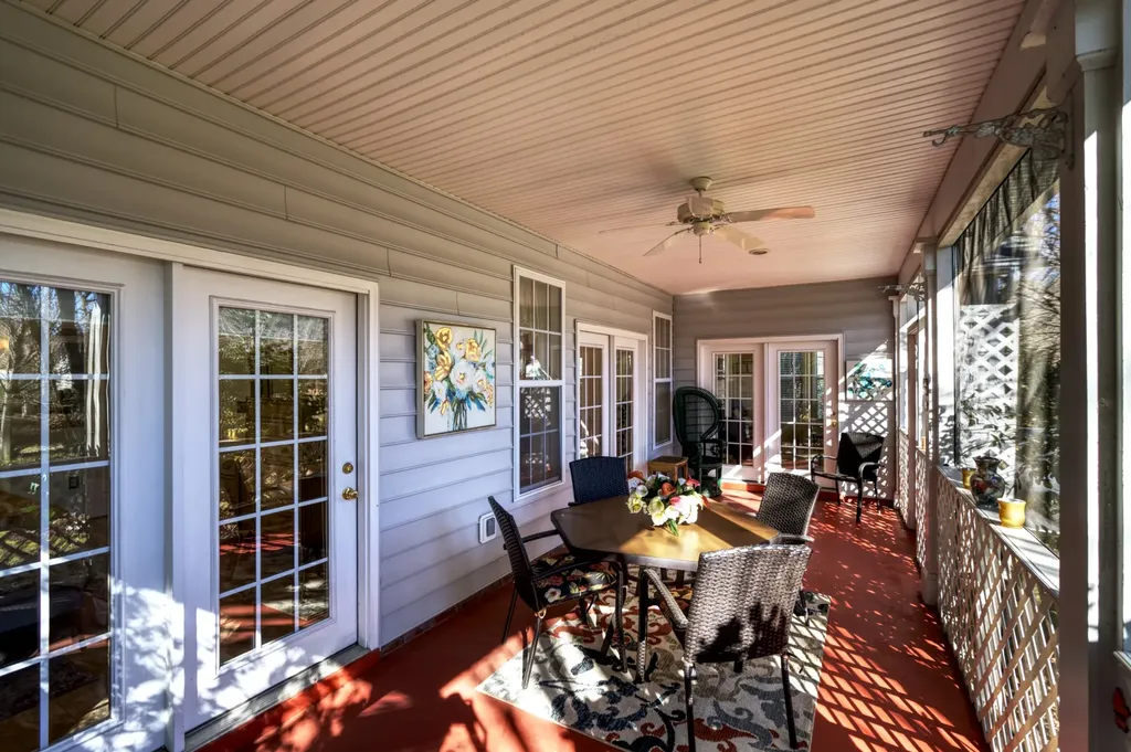 302 Cambridge Drive Brevard NC 28712
