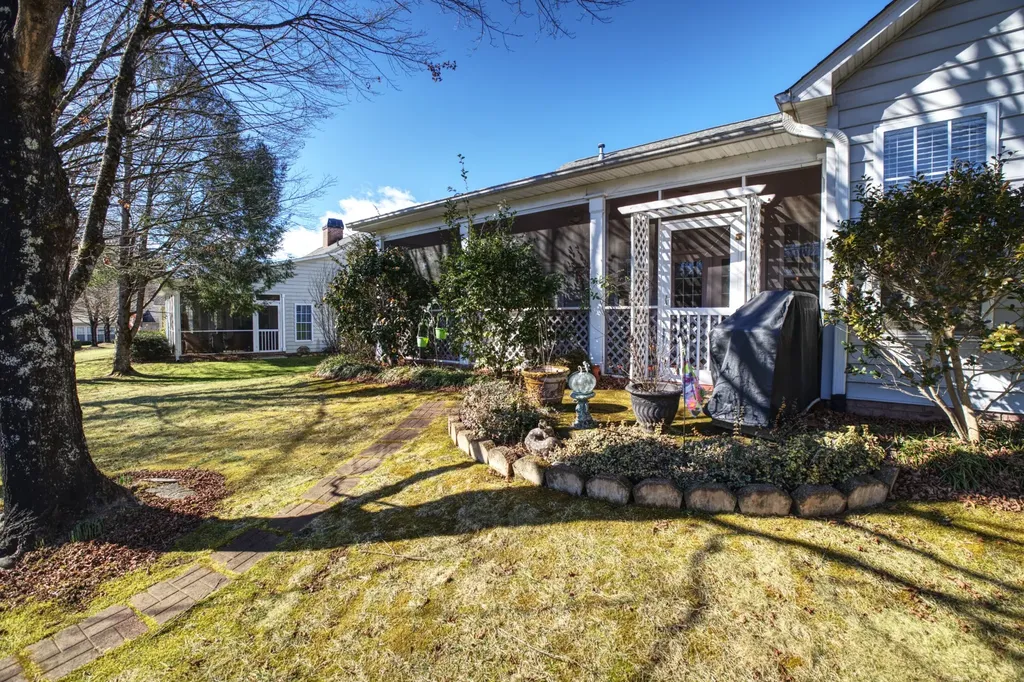 302 Cambridge Drive Brevard NC 28712