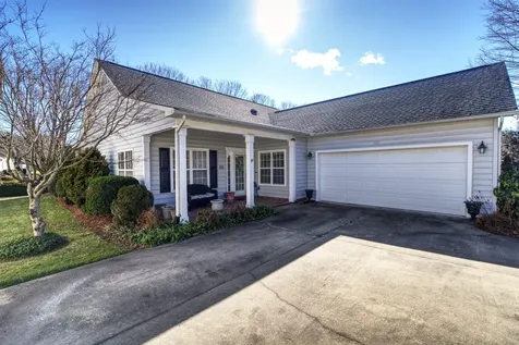 302 Cambridge Drive Brevard NC 28712