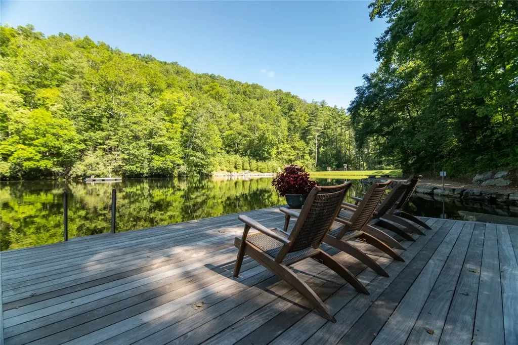 172 Lonesome Valley Road Sapphire NC 28774