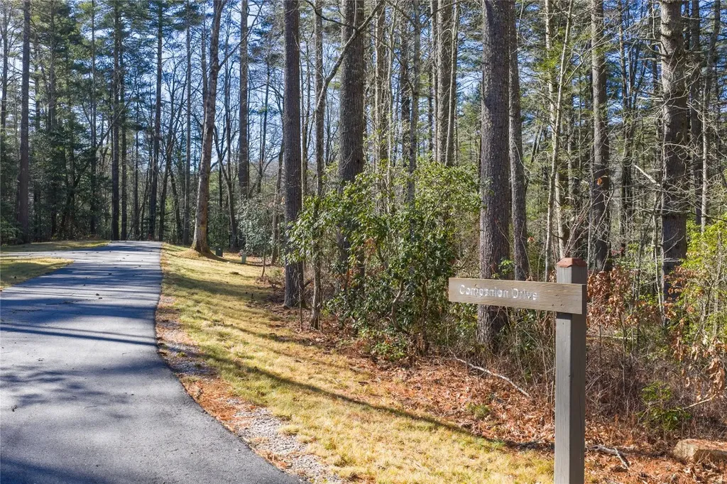 172 Lonesome Valley Road Sapphire NC 28774