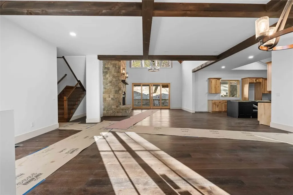 163 E Rochester Drive Cashiers NC 28717