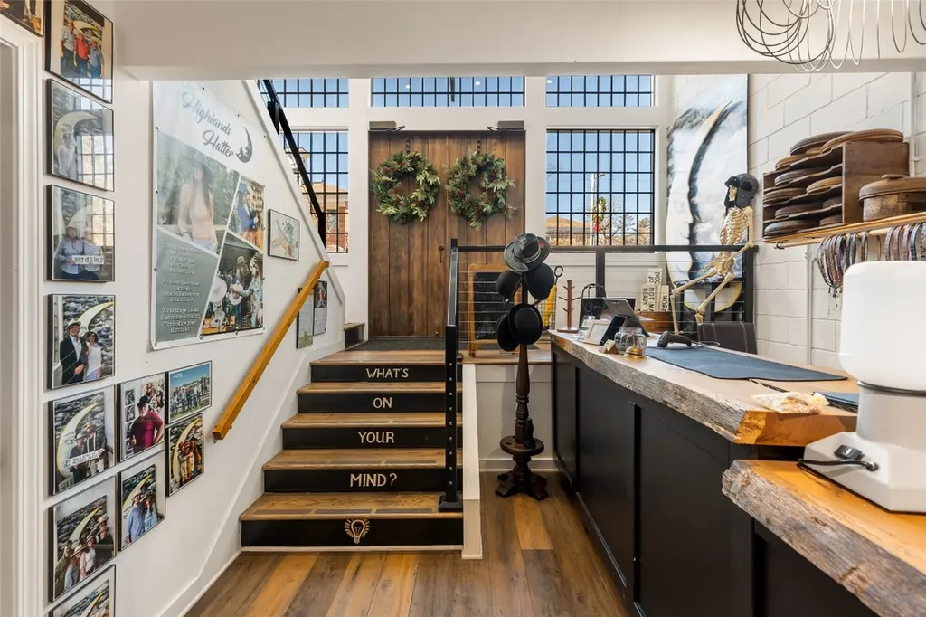 221 N 4th Street Highlands NC 28741