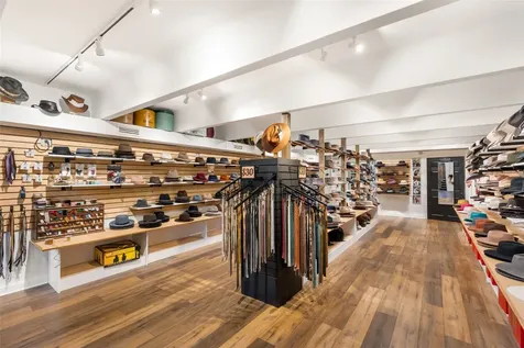 221 N 4th Street Highlands NC 28741