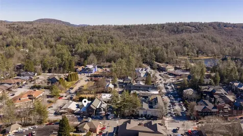 221 N 4th Street Highlands NC 28741