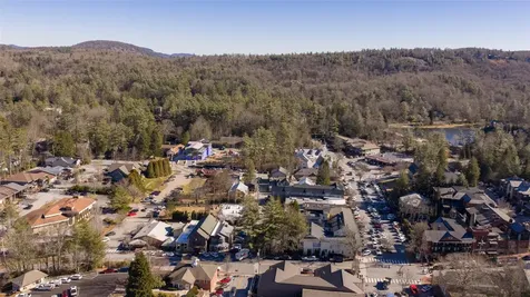 221 N 4th Street Highlands NC 28741