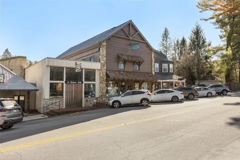 221 N 4th Street Highlands NC 28741