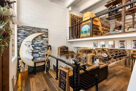 221 N 4th Street Highlands NC 28741