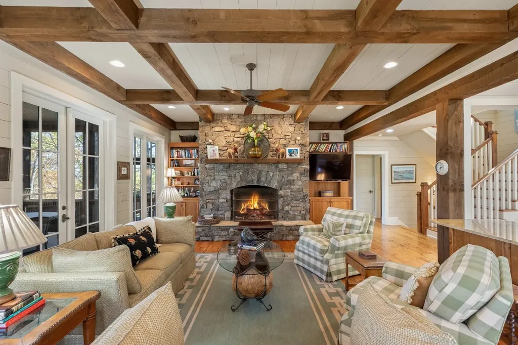 8 Mount Mitchell Court Cashiers NC 28717