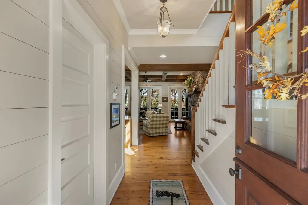 8 Mount Mitchell Court Cashiers NC 28717