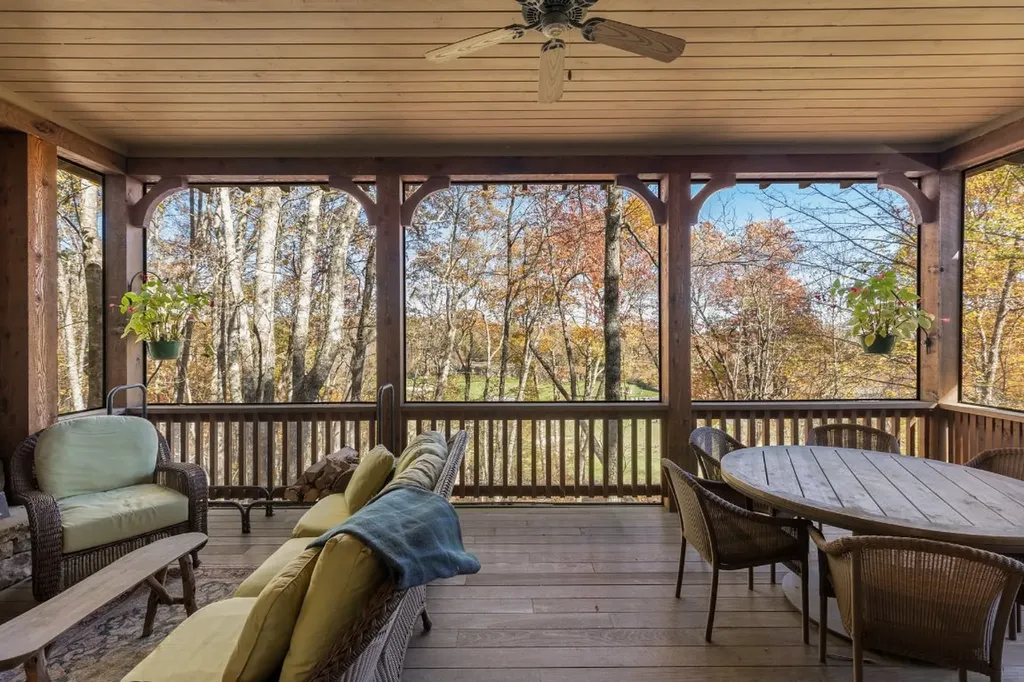 8 Mount Mitchell Court Cashiers NC 28717