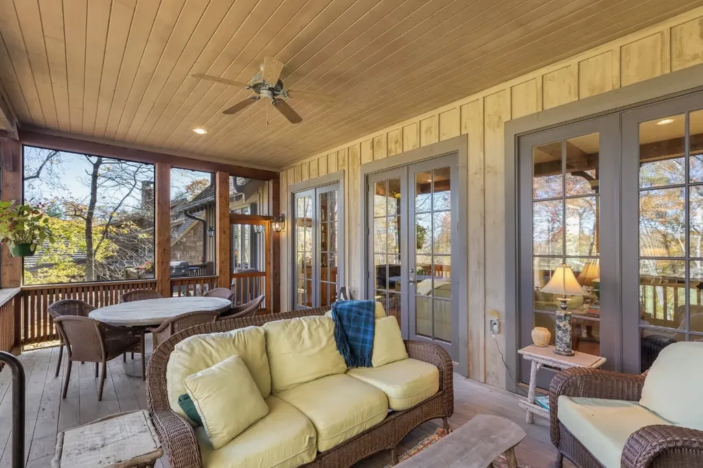 8 Mount Mitchell Court Cashiers NC 28717