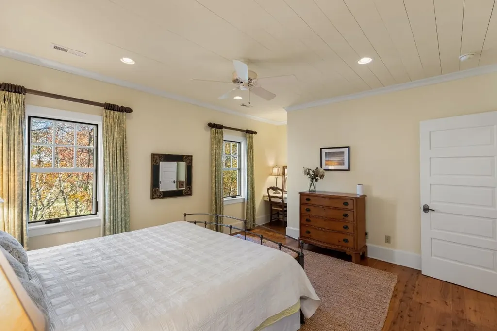 8 Mount Mitchell Court Cashiers NC 28717