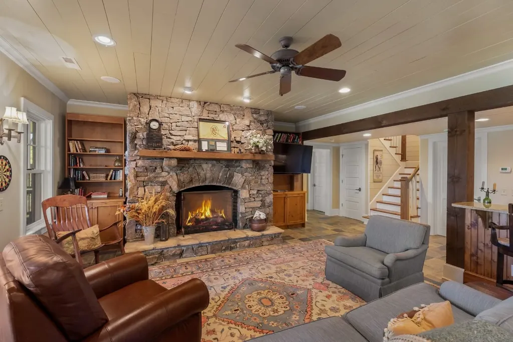 8 Mount Mitchell Court Cashiers NC 28717