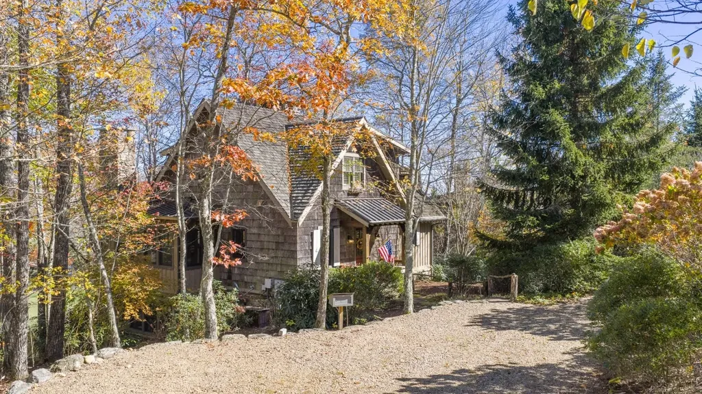 8 Mount Mitchell Court Cashiers NC 28717