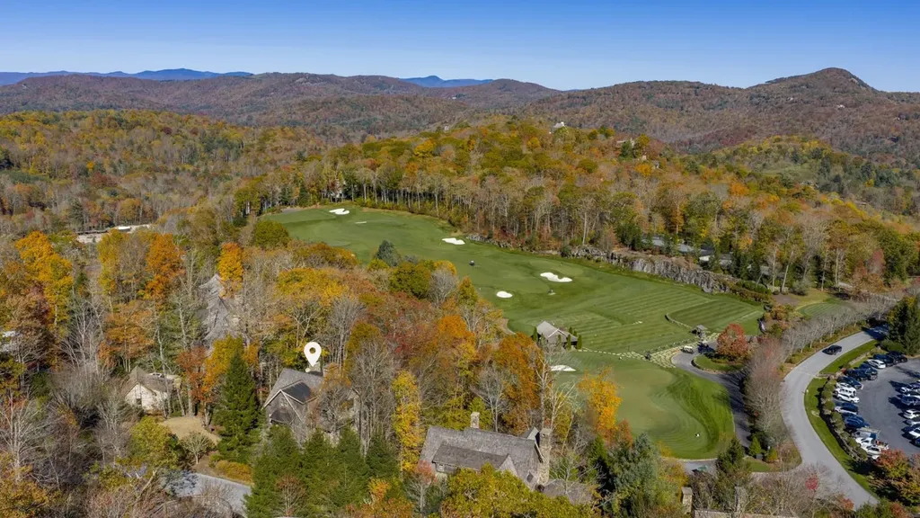 8 Mount Mitchell Court Cashiers NC 28717