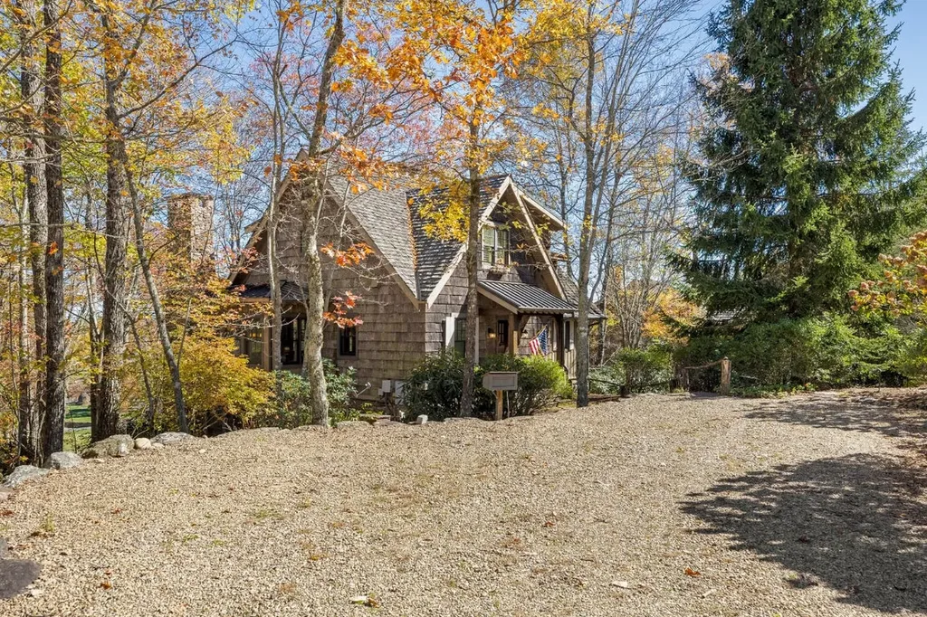 8 Mount Mitchell Court Cashiers NC 28717