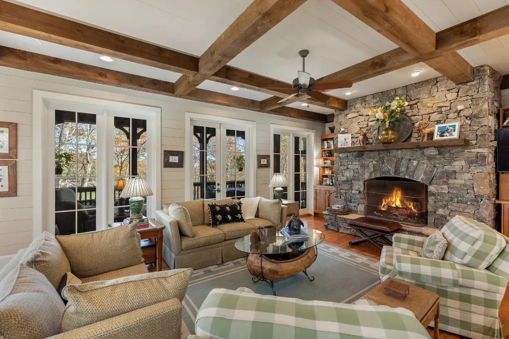 8 Mount Mitchell Court Cashiers NC 28717