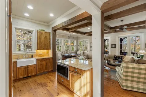 8 Mount Mitchell Court Cashiers NC 28717