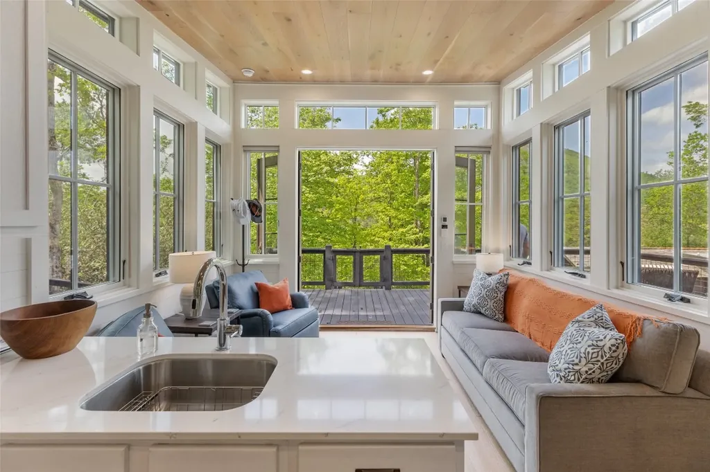 134 Rock Face Trail Highlands NC 28741