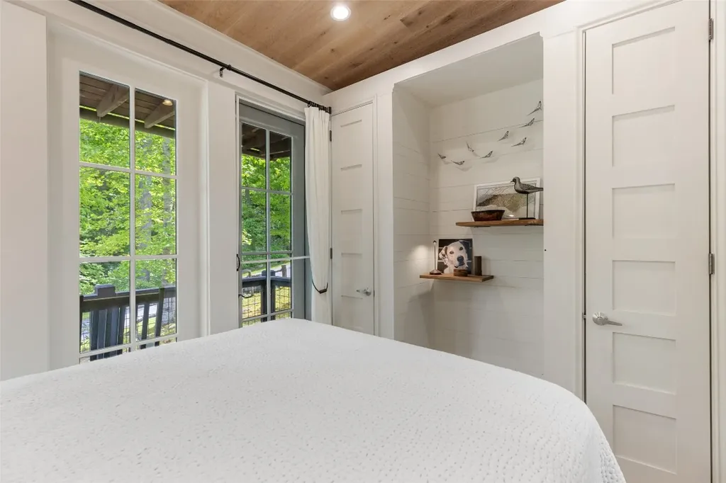 134 Rock Face Trail Highlands NC 28741