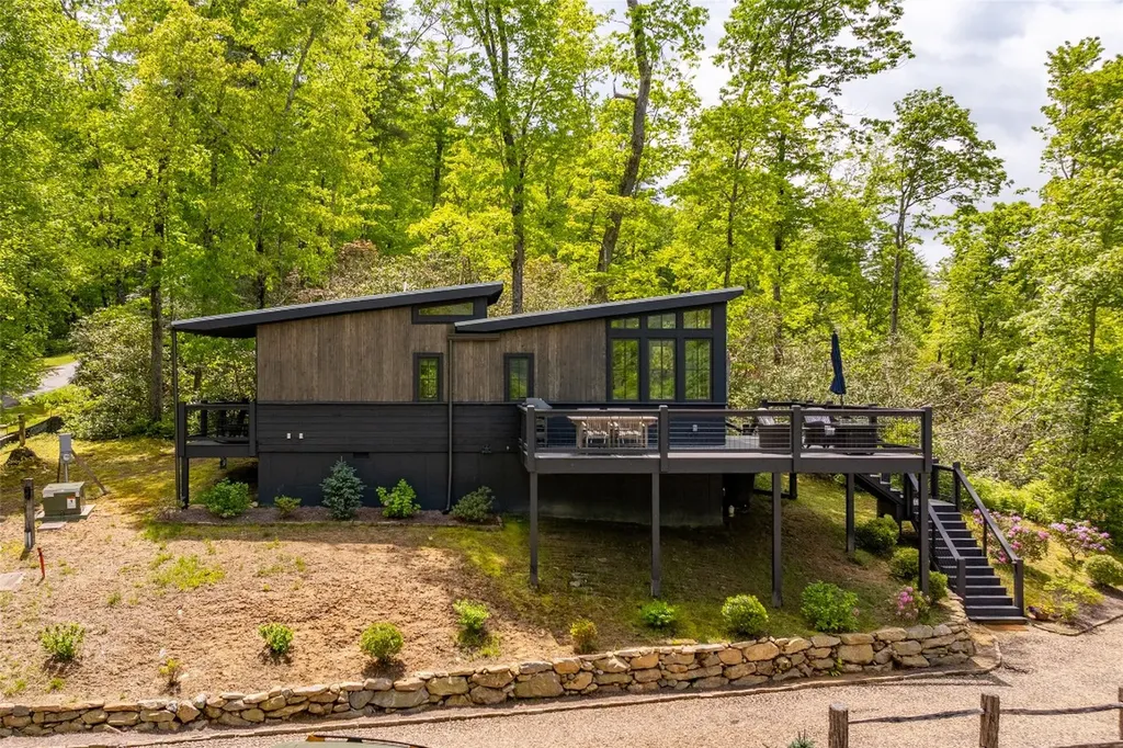 134 Rock Face Trail Highlands NC 28741