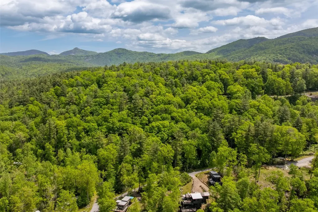 134 Rock Face Trail Highlands NC 28741