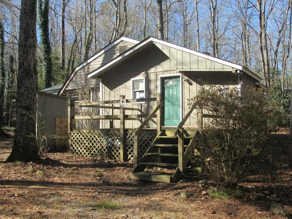 96 Meadowlark Lane Sapphire NC 28774