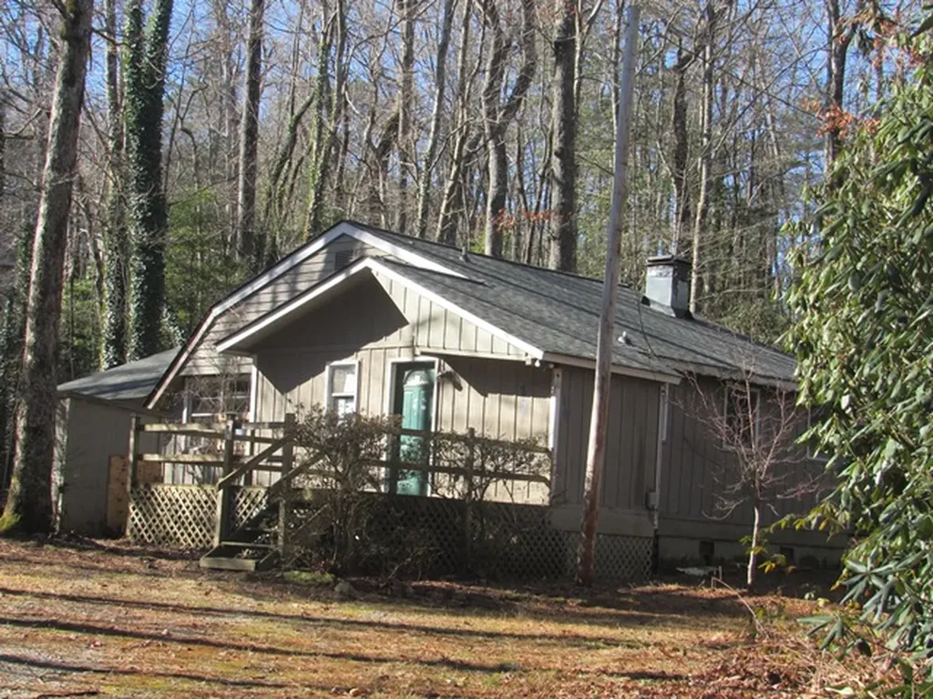 96 Meadowlark Lane Sapphire NC 28774