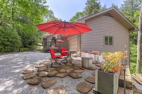845 Whiteside Mountain Road Highlands NC 28741