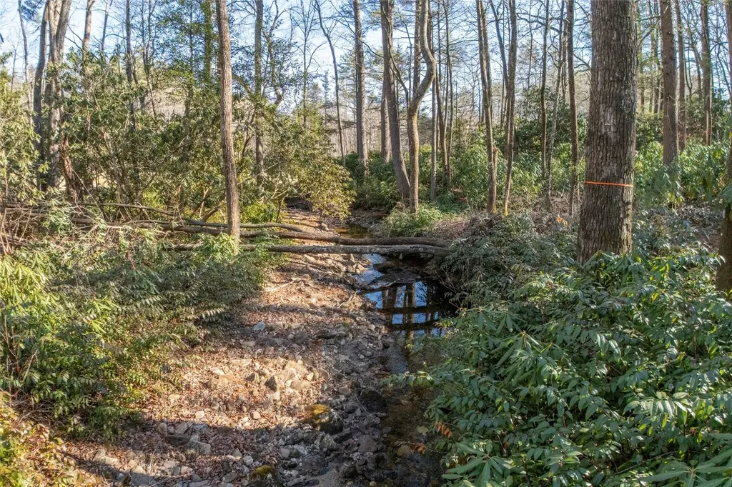 L 9a R Old Mine Point Lake Toxaway NC 28747
