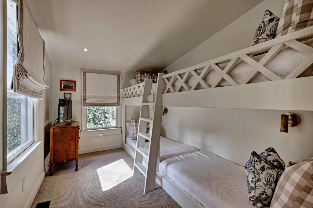 23 Chattooga Wood Road Cashiers NC 28717