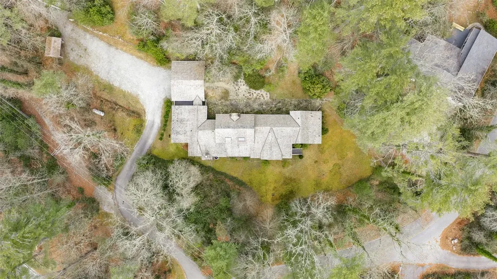 23 Chattooga Wood Road Cashiers NC 28717