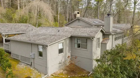 23 Chattooga Wood Road Cashiers NC 28717