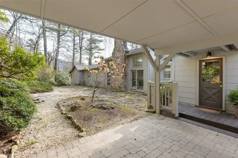 23 Chattooga Wood Road Cashiers NC 28717