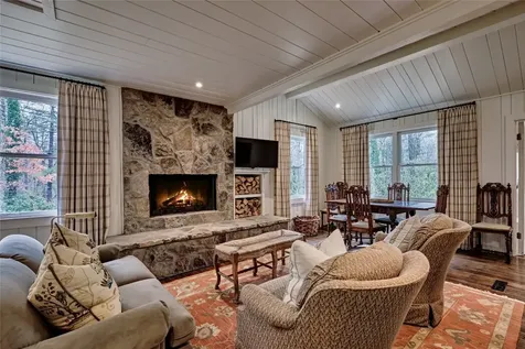 23 Chattooga Wood Road Cashiers NC 28717