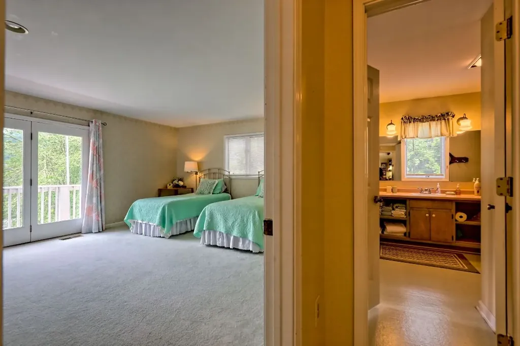 70 Fairway Lane Sky Valley GA 30537