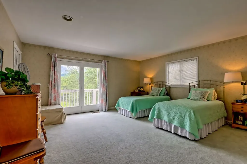 70 Fairway Lane Sky Valley GA 30537