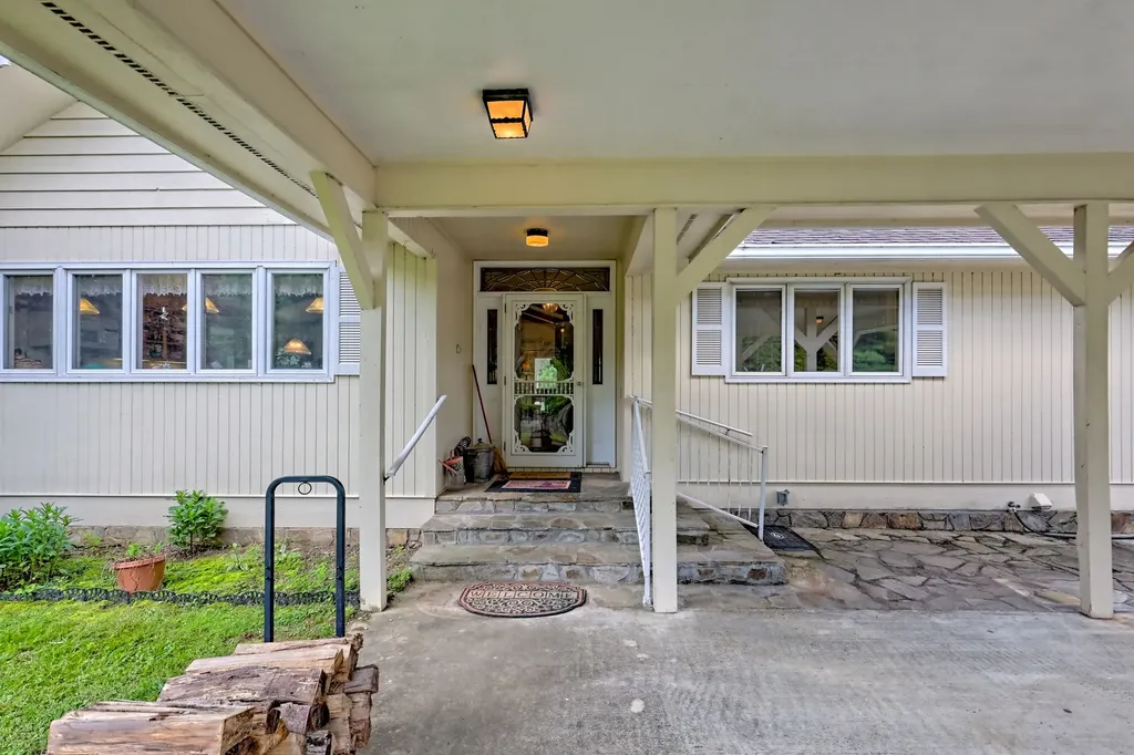 70 Fairway Lane Sky Valley GA 30537