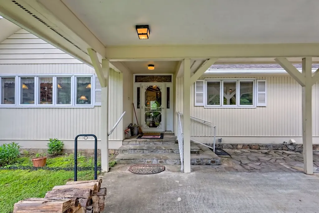 70 Fairway Lane Sky Valley GA 30537