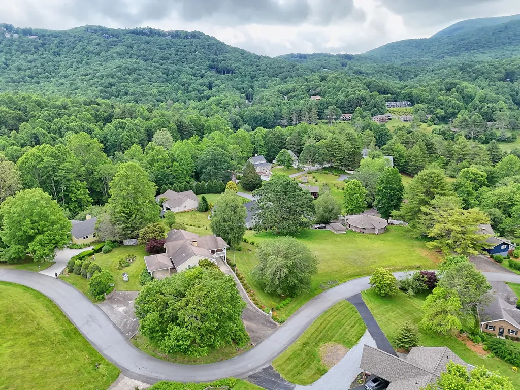70 Fairway Lane Sky Valley GA 30537