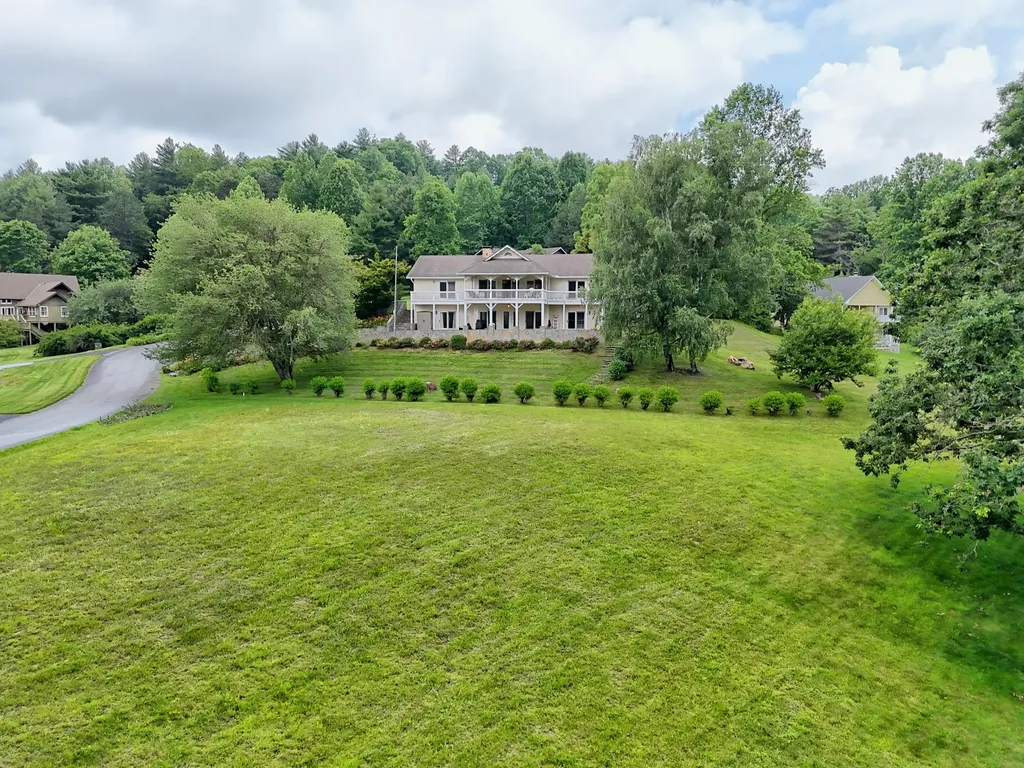 70 Fairway Lane Sky Valley GA 30537