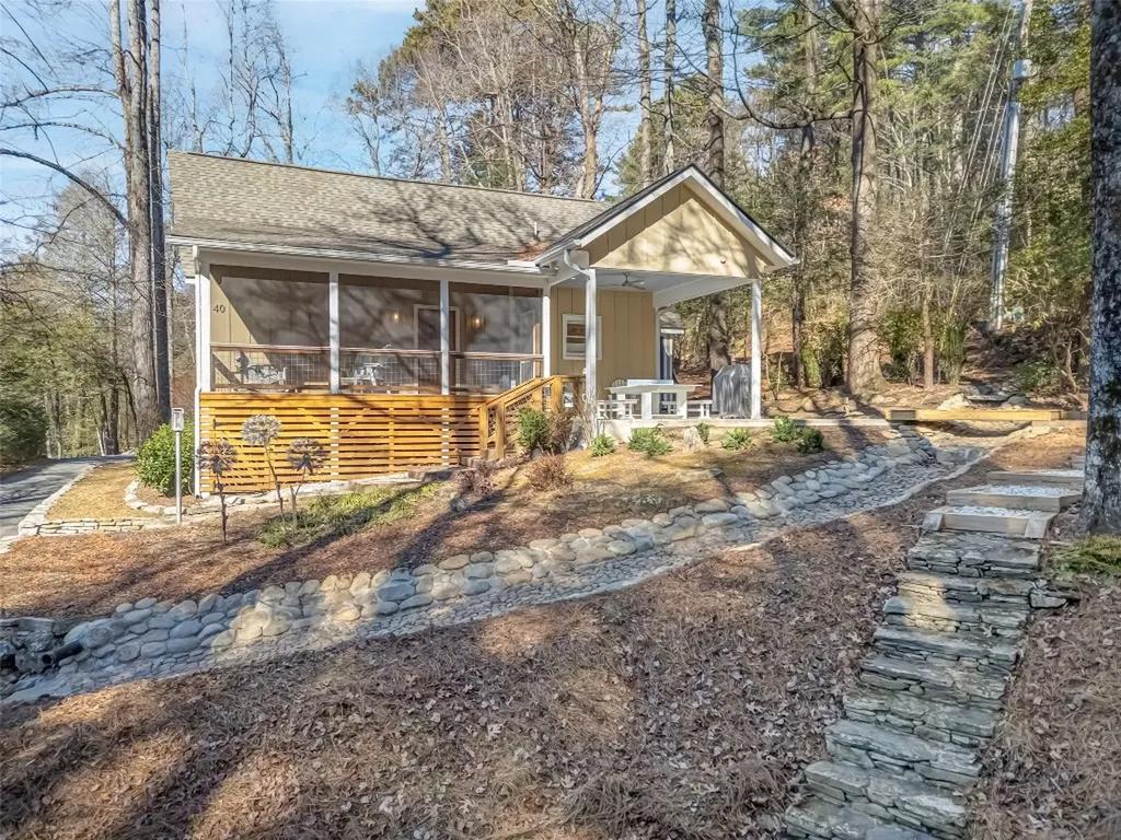 40 Toxaway Landing Drive Lake Toxaway NC 28747